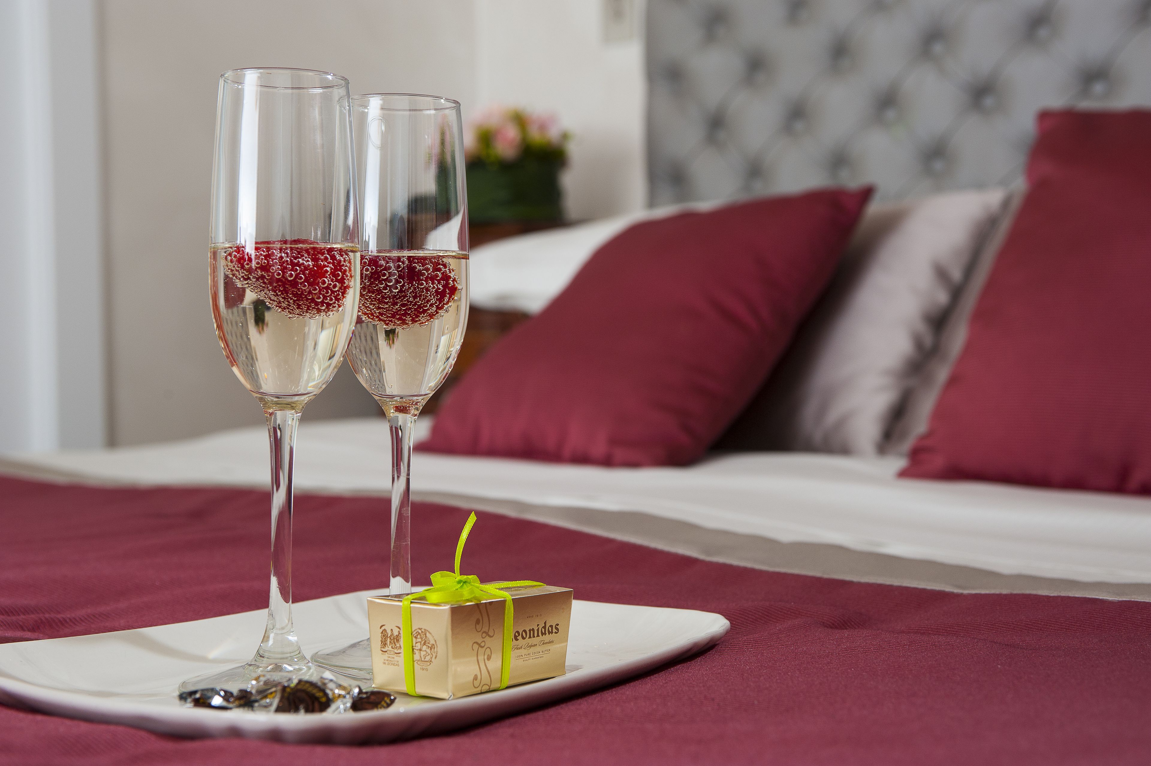 superior double or twin room | in-room safe, desk, soundproofing, free wifi