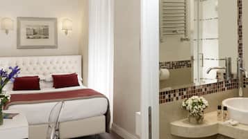 Einzelzimmer | Badezimmer | Kostenlose Toilettenartikel, Haartrockner, Hausschuhe, Handtücher