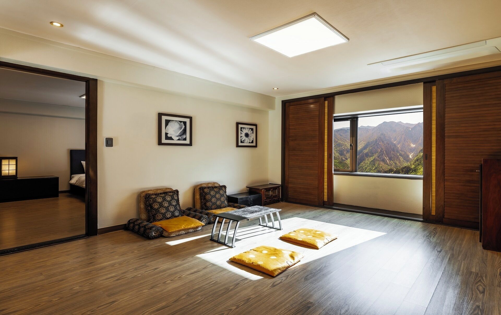 Suite (Randomly assigned Room) | Premium bedding, down comforters, memory foam beds, in-room safe