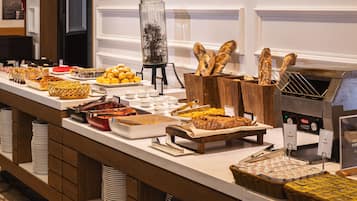 Daily buffet breakfast for a fee