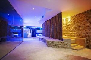 Sauna, Turkish bath, Thai massages, sports massages, 1 treatment room