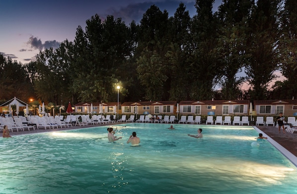 Seasonal outdoor pool, pool umbrellas, pool loungers