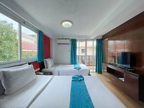 Deluxe Room Twin Beds, Balcony - Arawana Express Chinatown (Bangkok)