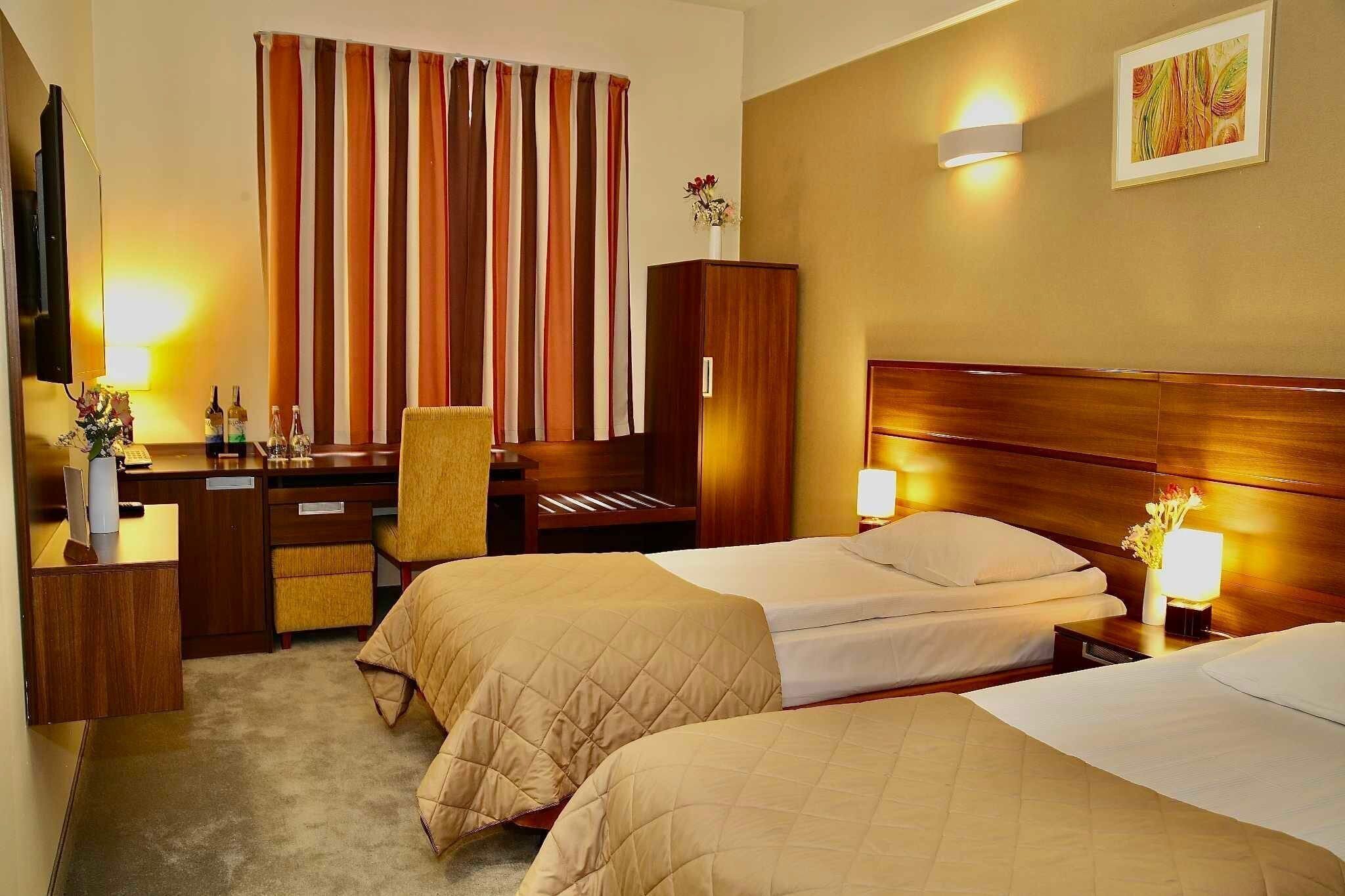 minibar, in-room safe, desk, laptop workspace