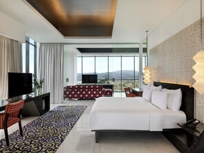 Premium bedding, minibar, in-room safe, desk - Novotel Lampung (Bandar Lampung)