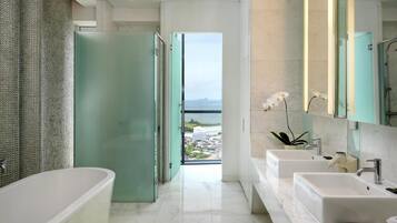 Executive Suite, 1 King Bed
