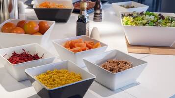 Desayuno bufé gratuito y diario