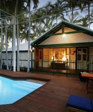 Outdoor pool - Pinctada McAlpine House (Broome)