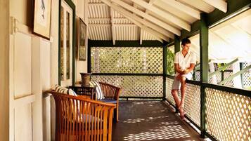 Library Room | Balcony