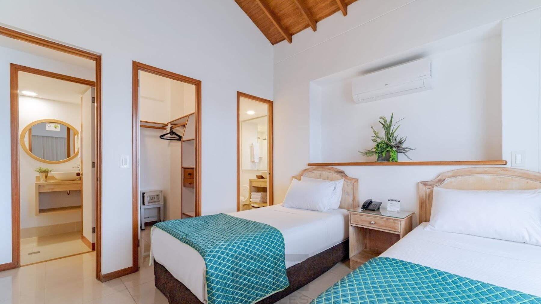 1 bedroom, premium bedding, down comforters, in-room safe
