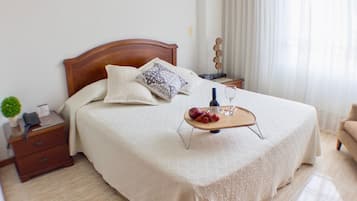 1 bedroom, premium bedding, down comforters, in-room safe