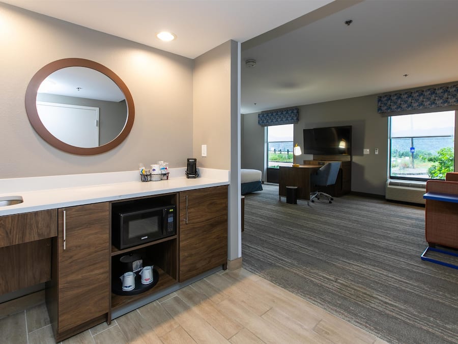 Refrigerador, cafetera/tetera