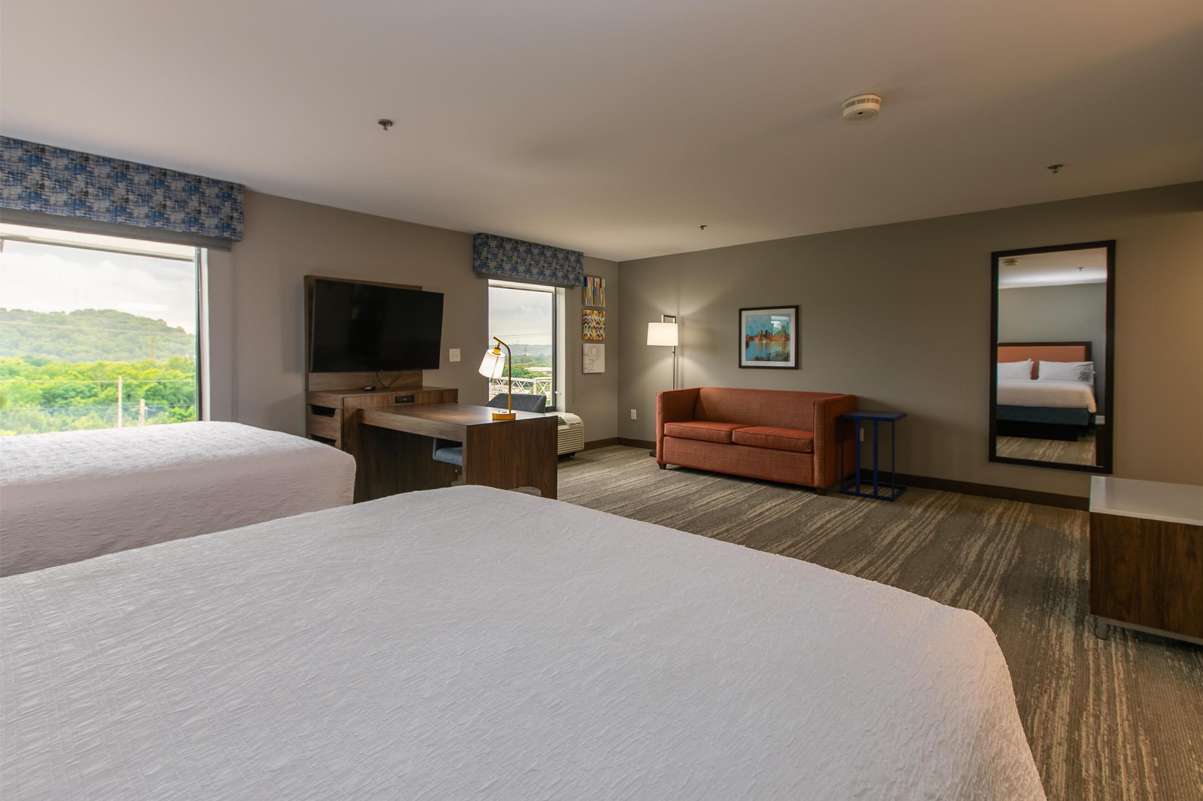 studio, multiple beds, non smoking (shower) | living area | lcd tv