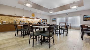 Bao gồm bữa sáng kiểu Âu hàng ngày