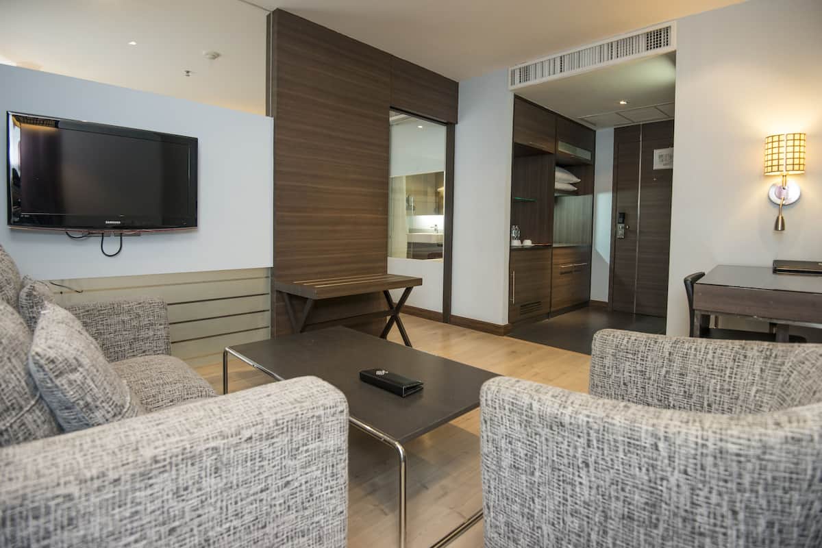 Minibar, cassaforte in camera, con stile personalizzato