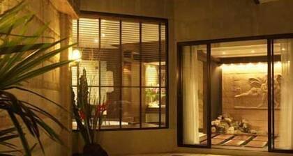 Siam Society Hotel & Resort