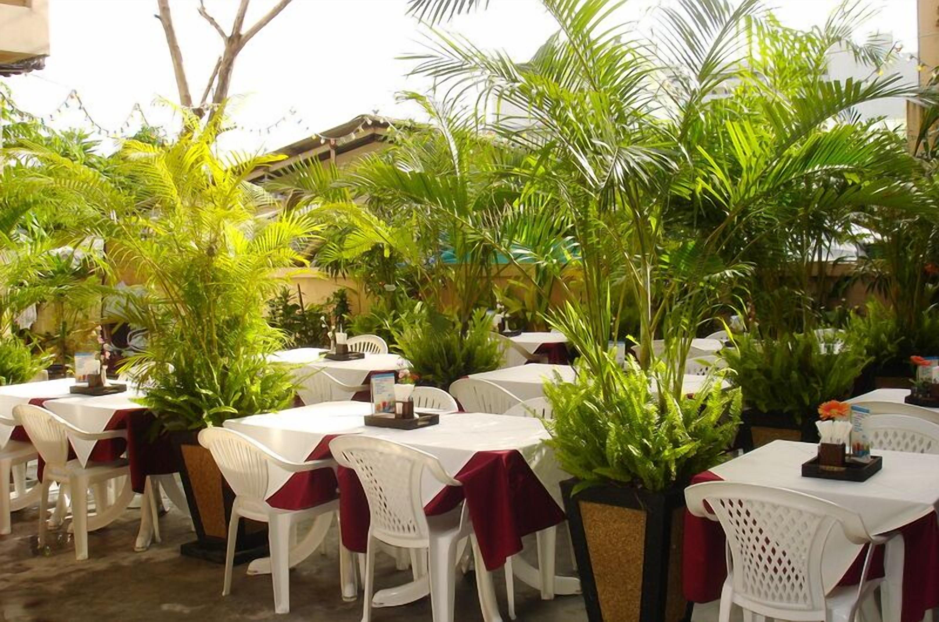 Tempat makan outdoor