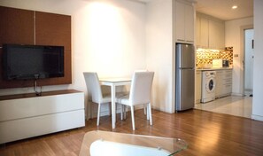 Free toiletries, hair dryer, towels - Sathorn Grace Serviced Residence (Bangkok)