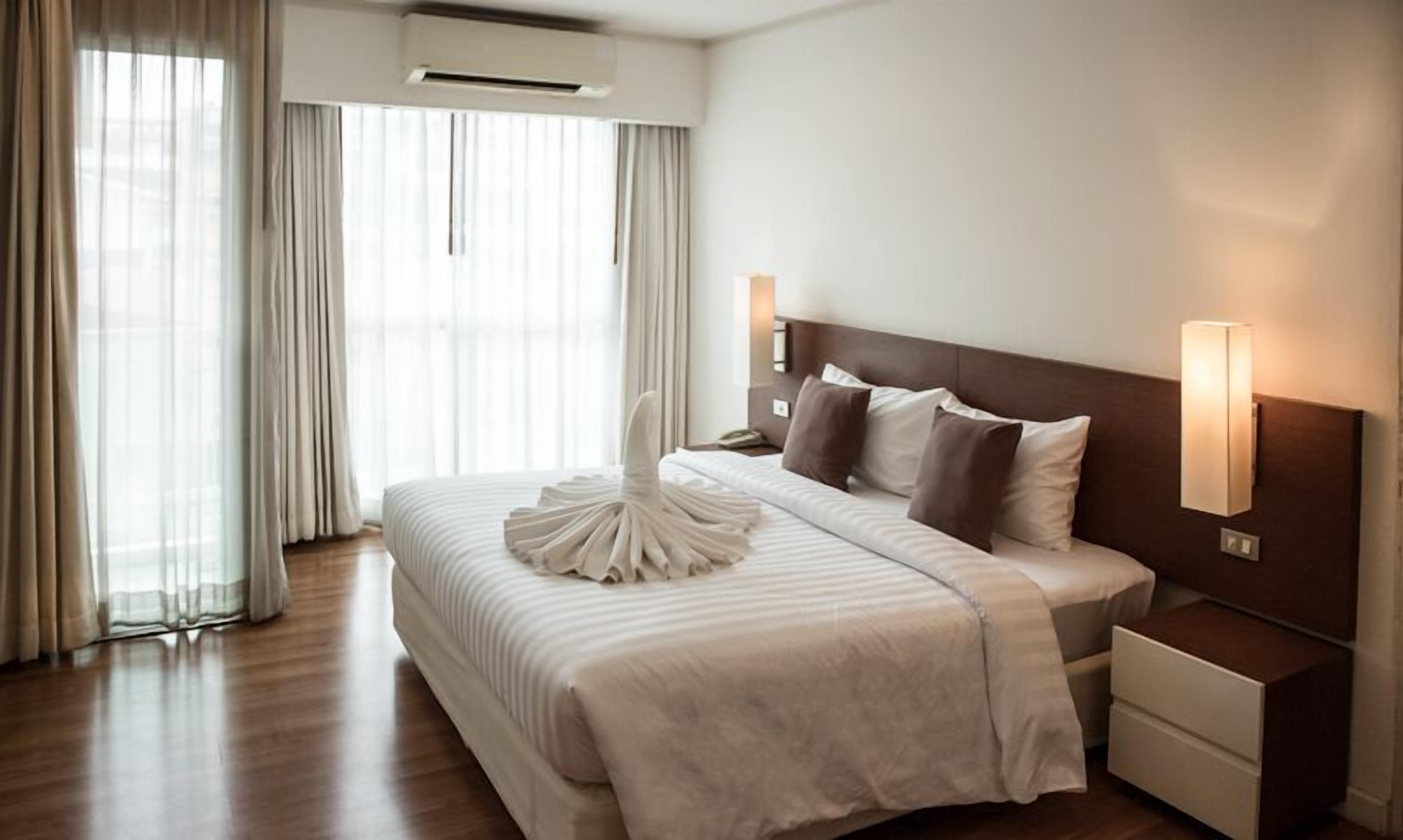Minibar, caja fuerte, sistema de insonorización