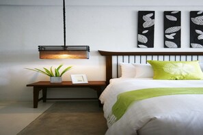 Superior kamer | Een minibar, een kluis op de kamer, een bureau