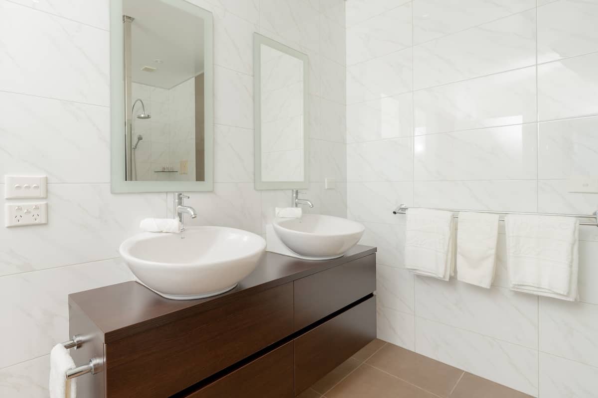 penthouse | bathroom | free toiletries, hair dryer, slippers, towels