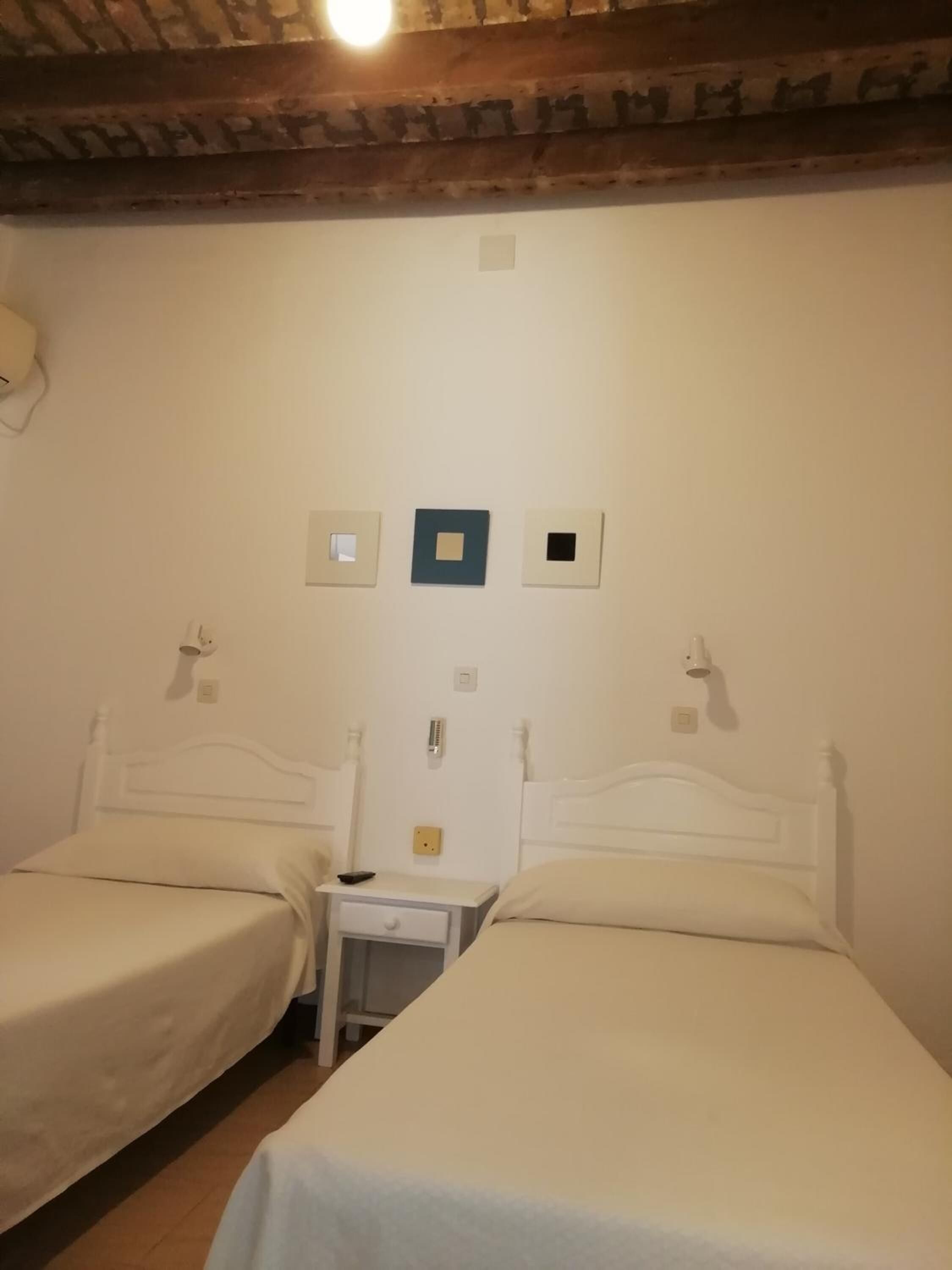 Photo - Hostal Sierpes