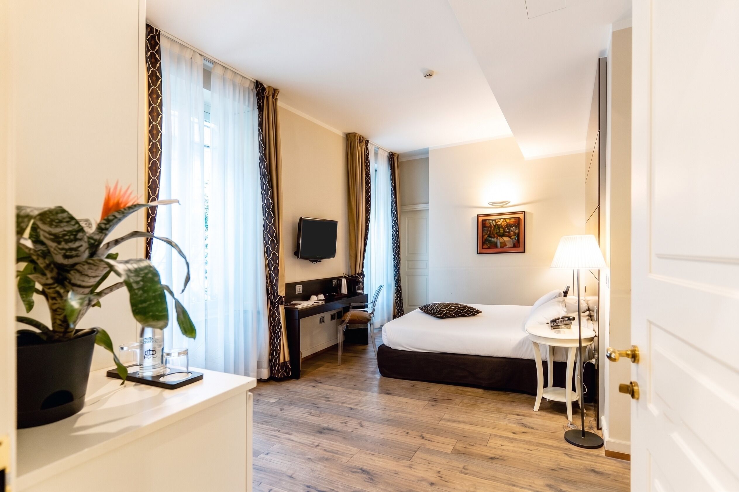 Doppel- oder Zweibettzimmer