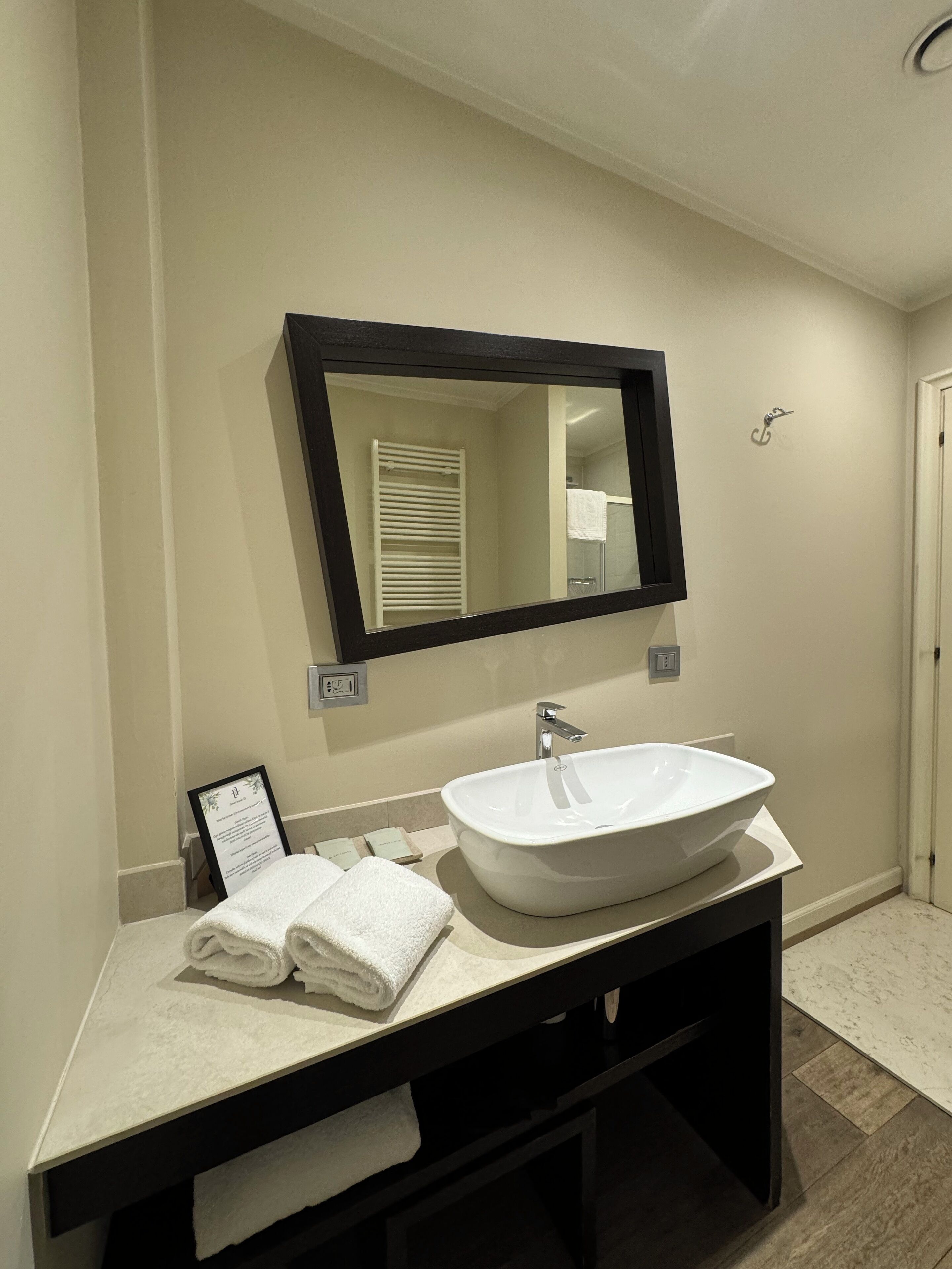 superior double or twin room | bathroom | free toiletries, hair dryer, slippers, bidet