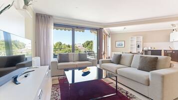 Appartement Supérieur, 2 chambres, balcon | Coin séjour