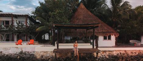 Private beach, sun loungers, beach umbrellas, beach towels