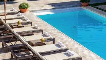 2 Außenpools, geöffnet von 09:00 Uhr bis 18:00 Uhr, Cabañas (kostenlos)