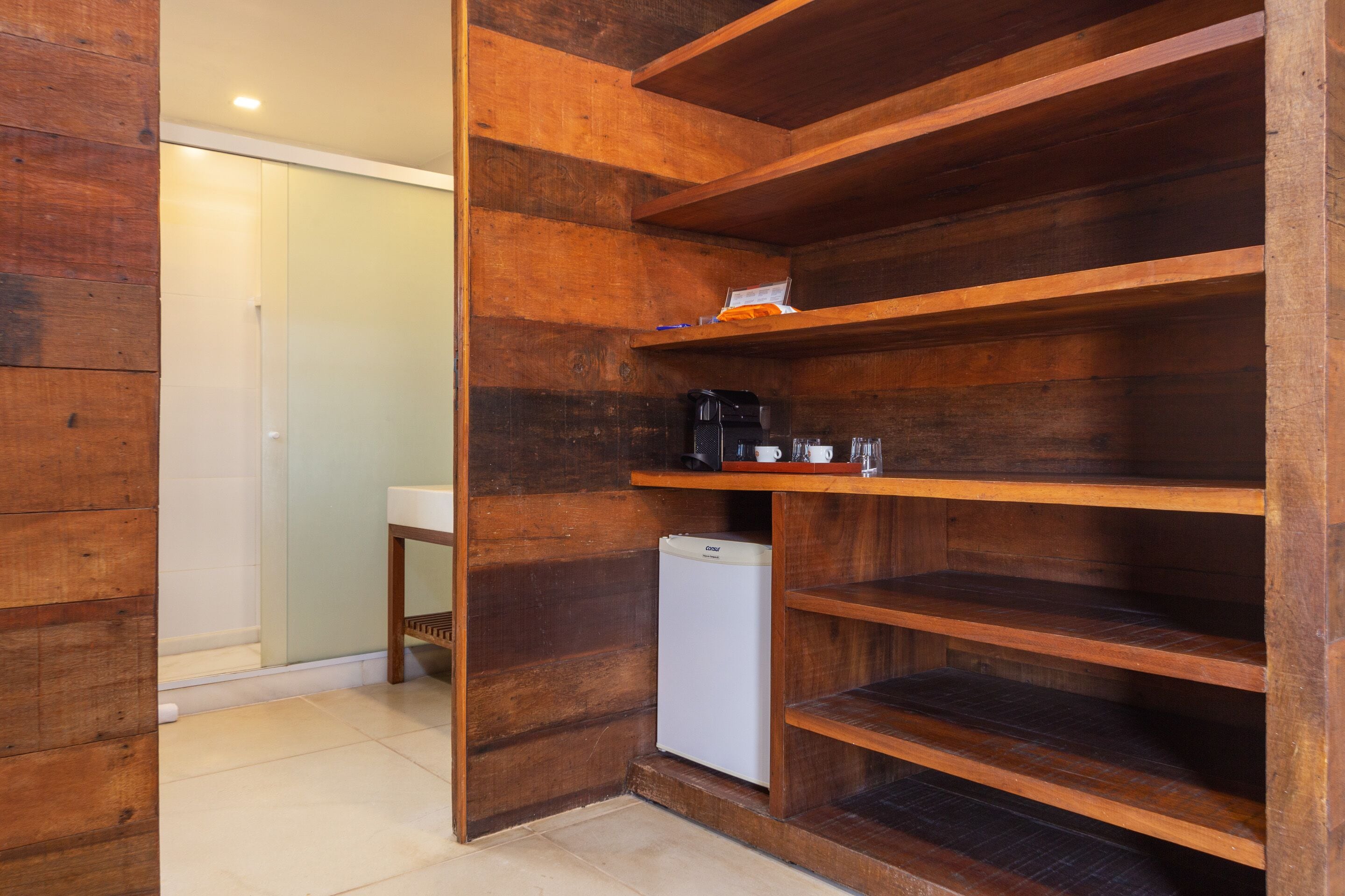 suíte master vista mar | 1 bedroom, minibar, in-room safe, desk