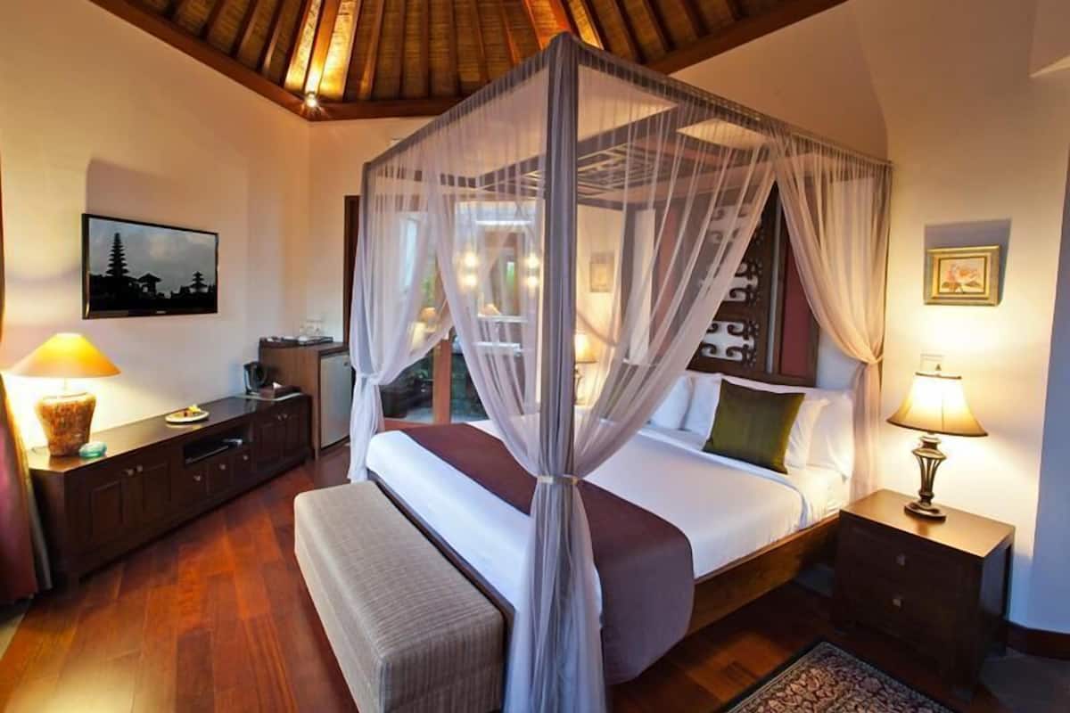 Minibar, Zimmersafe, Schreibtisch, kostenloses WLAN