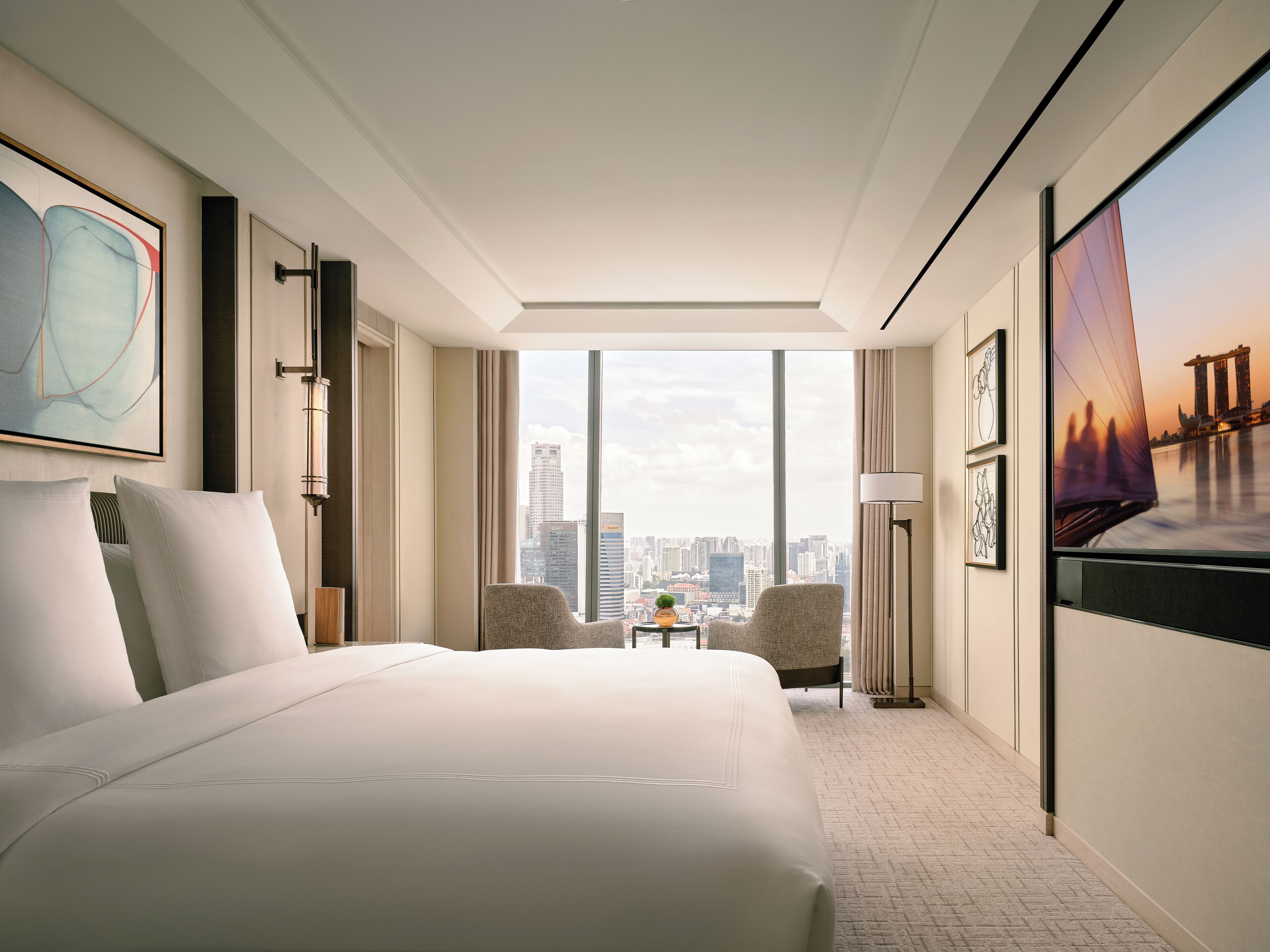 Paiza Family Suite City View | Egyptian cotton sheets, premium bedding, free minibar items