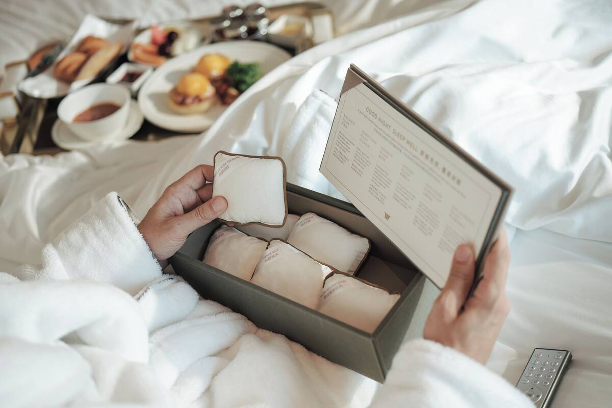 Egyptian cotton sheets, premium bedding, free minibar items