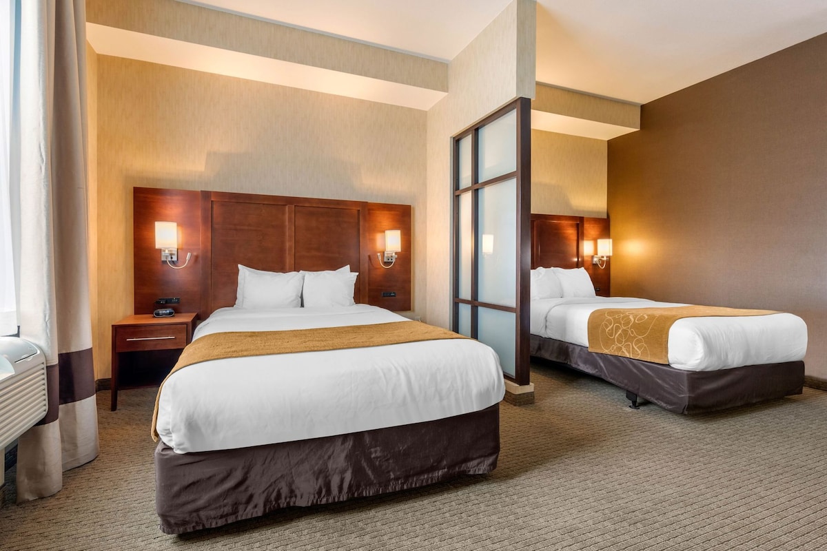 1 Schlafzimmer, Pillowtop-Betten, Schreibtisch