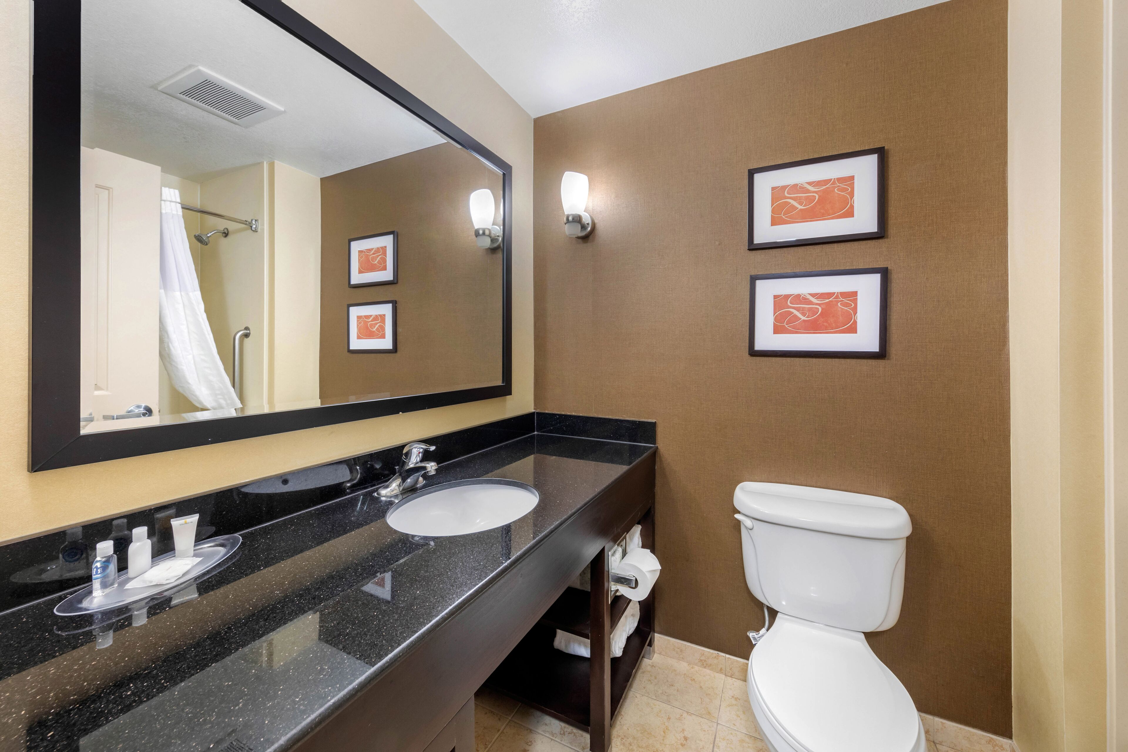 Photo - Comfort Suites Near City of Industry - Los Angeles