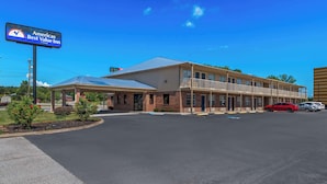 Exterior - Americas Best Value Inn Athens, TN (Athens)