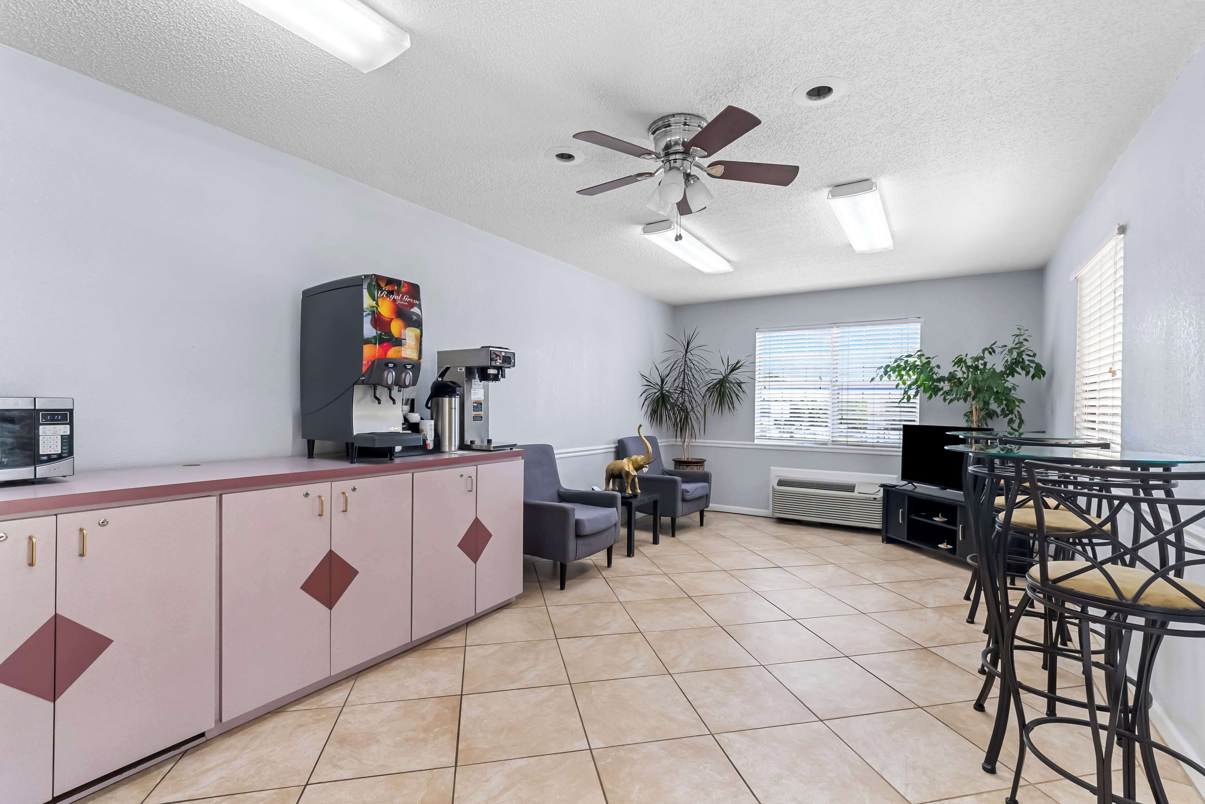 รวมอาหารเช้าแบบคอนติเนนทัล ทุกวัน