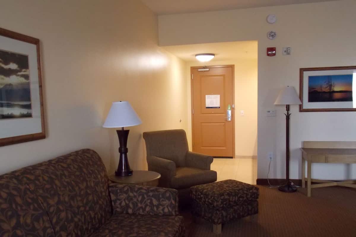 Living area | Flat-screen TV