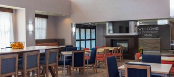 Hampton Inn & Suites Riverton