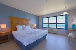 Room, 1 King Bed, Partial Ocean View