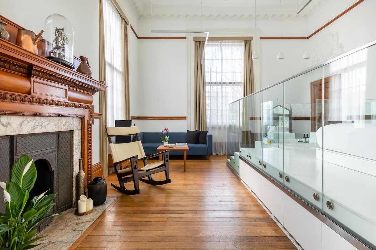 Signature Suite (Junior) | Hypo-allergenic bedding, in-room safe, individually furnished, desk