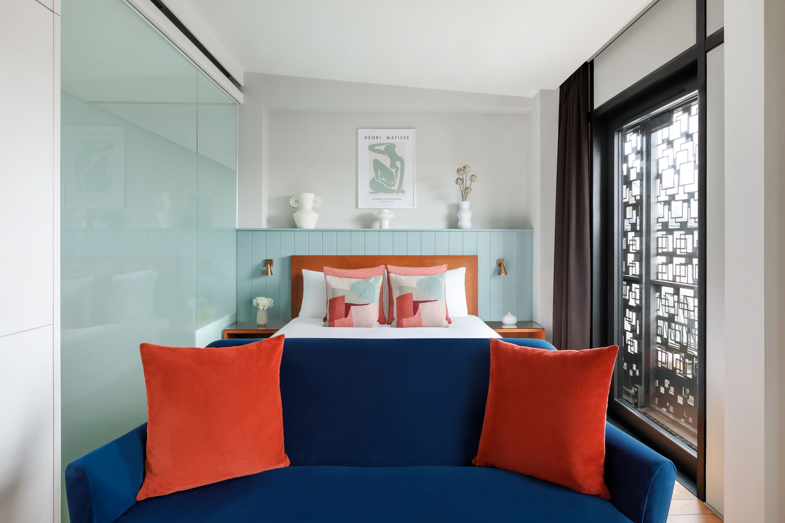 Hypo-allergenic bedding, in-room safe, individually furnished, desk