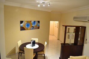 Executive Suite | Living area