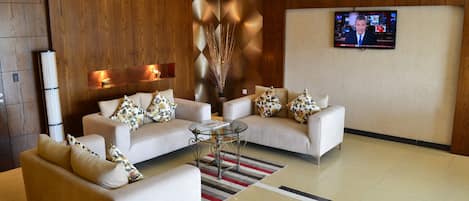 Coin salon dans le hall