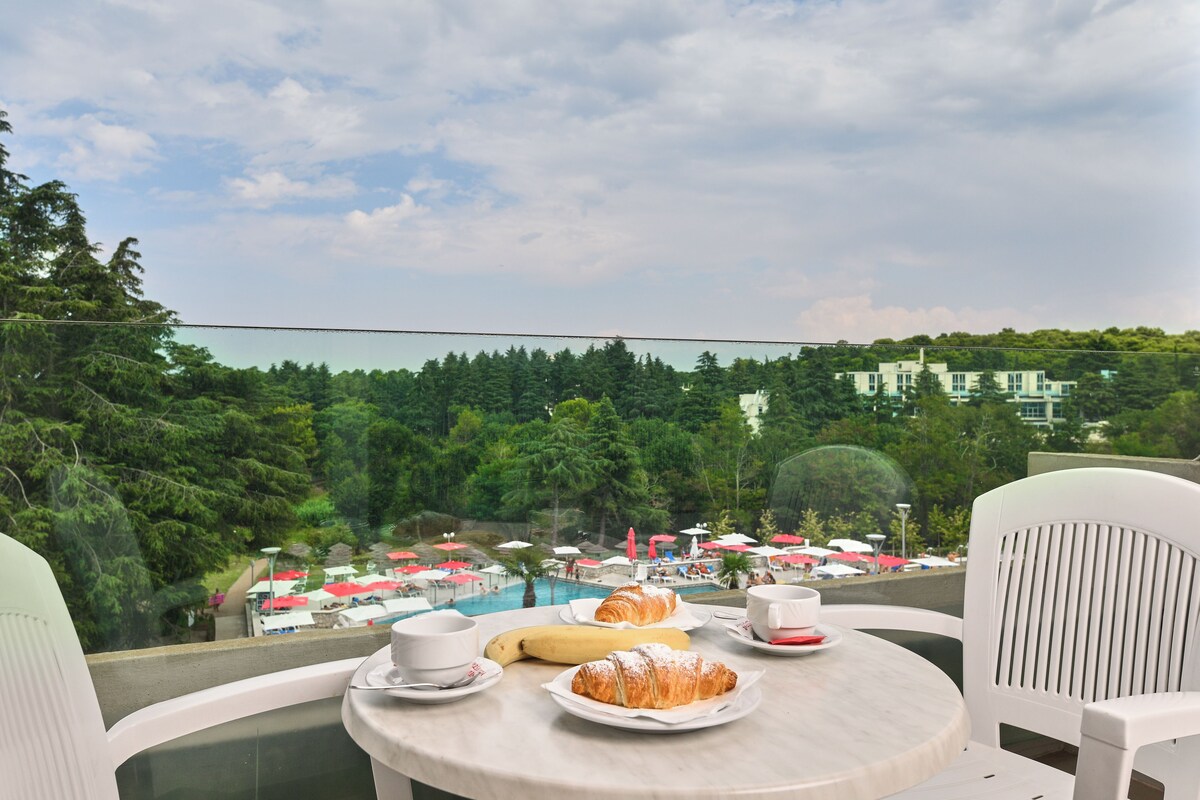 Utendørsservering | Frokost og middag serveres