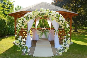 Aussenbereich für Hochzeiten