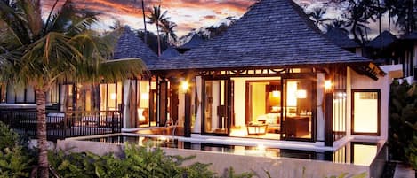 Two Bedroom Pool Villa | 2 chambres, coffres-forts dans les chambres, bureau, rideaux occultants
