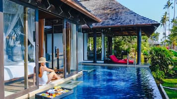 Vijitt Pool Villa | ๊ฐ์ค ๋ด ์์ฌ ๊ณต๊ฐ